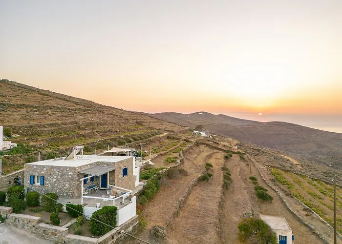 Mitato View Serifos Platis Gialos