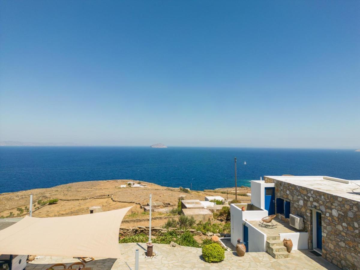 Mitato View Serifos Platis Gialos *