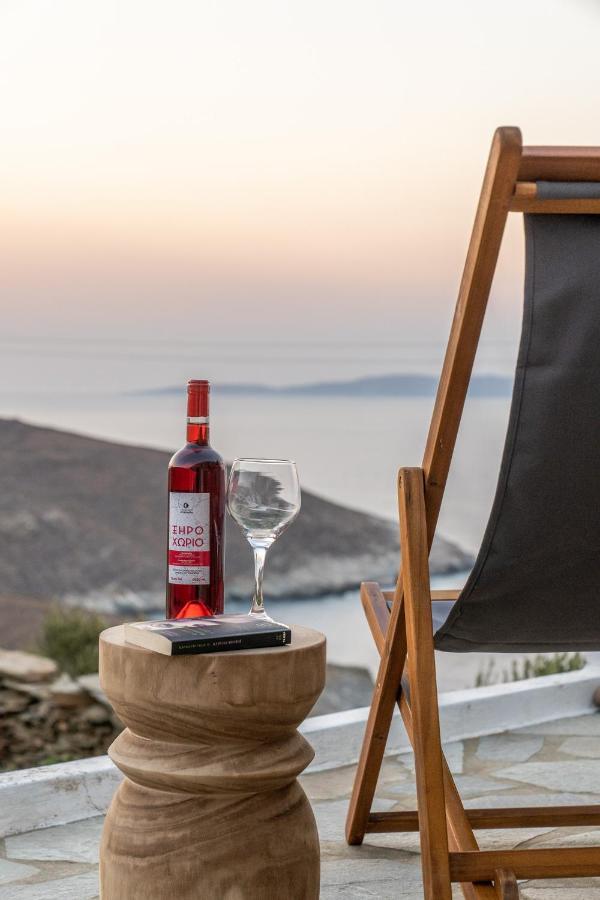 Mitato View Serifos Platis Gialos *